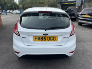 2015 Ford Fiesta 1.0 T Ecoboost Zetec in White — image 5