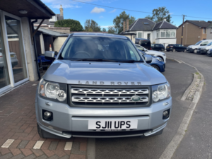 2011 Land Rover Freelander 2 2.2 Sd4 Gs in Silver — image 4