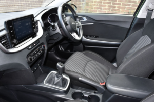 2023 Kia Xceed 1.5 T-Gdi 2 SUV 5dr Petrol Manual Euro 6 (s/s) (158 Bhp) in Green — image 4