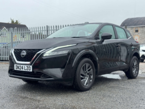 2024 Nissan Qashqai 1.3 Qashqai Acenta Premium Dig-T Mhev 5dr in Black — image 3