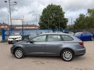 2016 SEAT Leon 1.6 Tdi Cr Se Sport Tourer Euro 5 (s/s) 5dr in Grey — image 4