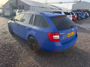 2019 Skoda Octavia 1.5 Tsi Act Se Drive DSG Euro 6 (s/s) 5dr in Blue — image 5