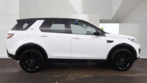 2018 Land Rover Discovery Sport 2.0 Td4 Hse Black SUV 5dr Diesel Auto 4WD Euro 6 (s/s) (180 Ps) in White — image 4