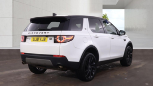 2018 Land Rover Discovery Sport 2.0 Td4 Hse Black SUV 5dr Diesel Auto 4WD Euro 6 (s/s) (180 Ps) in White — image 5