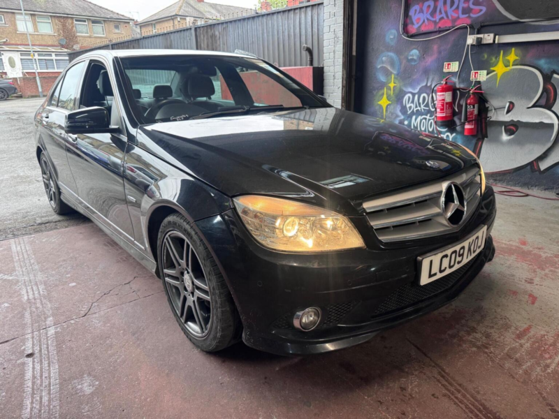 2009 Mercedes-Benz C Class 2.1 C220 Cdi Blueefficiency Sport Auto Euro 5 4dr in Black — image 1
