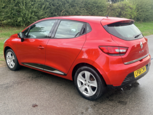 2016 Renault Clio 1.2 Dynamique Nav 1.2 16v 75 in Red — image 5