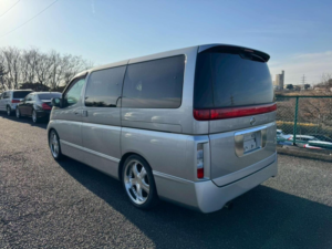 2002 Nissan Elgrand 3.5 V6 Highway Star 4WD 5dr 8 Seats in Silver — image 4