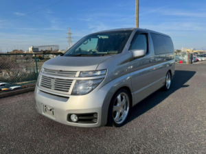 2002 Nissan Elgrand 3.5 V6 Highway Star 4WD 5dr 8 Seats in Silver — image 5