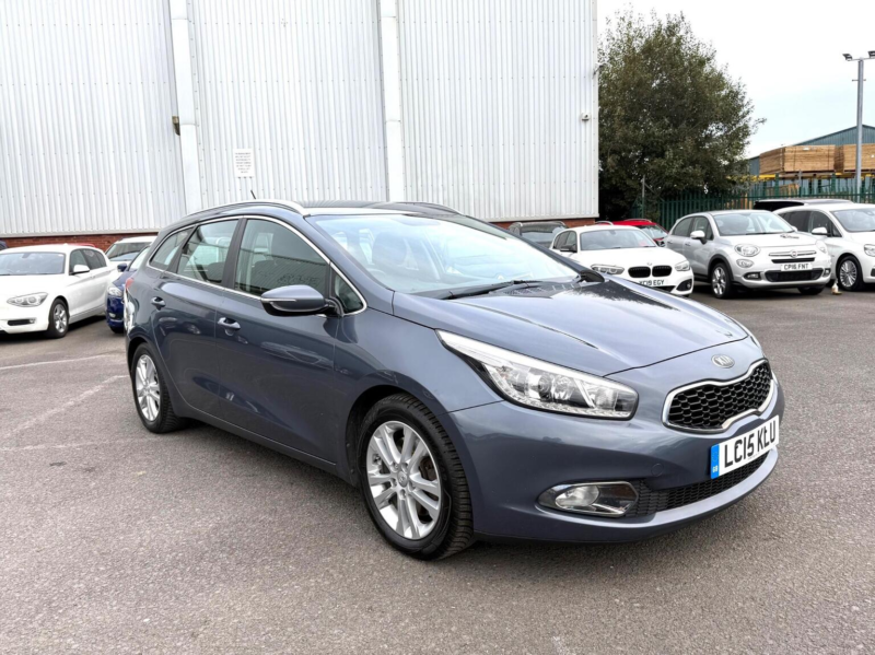 2015 Kia Ceed 1.6 Crdi Ecodynamics 2 Sportswagon Euro 5 (s/s) 5dr in Blue — image 1