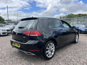 2018 Volkswagen Golf 1.6 Tdi Bluemotion Tech Gt in Black — image 2