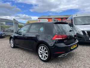 2018 Volkswagen Golf 1.6 Tdi Bluemotion Tech Gt in Black — image 4