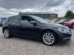 2018 Volkswagen Golf 1.6 Tdi Bluemotion Tech Gt in Black — image 5