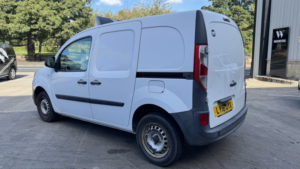 2016 Renault Kangoo 1.5 Ml19 Dci 75 Business Diesel White 5dr No Vat+work Ready+dab in White — image 3