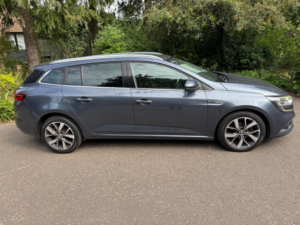 2017 Renault Megane 1.5 Dci Dynamique S Nav Sport Tourer 5dr Diesel Manual Euro 6 (s/s) (110 Ps) in Grey — image 4