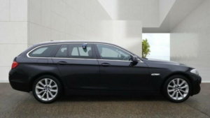 2011 BMW 5 Series 2.0 520d Se Touring Steptronic Euro 5 5dr in Black — image 4