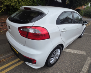 2016 Kia Rio 1.3 1 in White — image 6