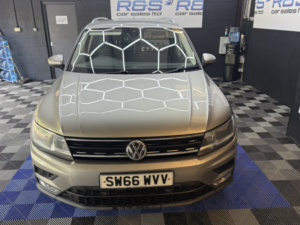 2016 Volkswagen Tiguan 2.0 Tdi Bluemotion Tech Se Navigation in Silver — image 3