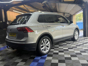 2016 Volkswagen Tiguan 2.0 Tdi Bluemotion Tech Se Navigation in Silver — image 5