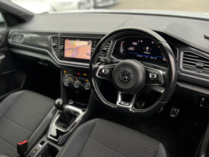 2019 Volkswagen T-Roc 1.6 Tdi R-Line SUV 5dr Diesel Manual Euro 6 (s/s) (115 Ps) in Silver — image 6