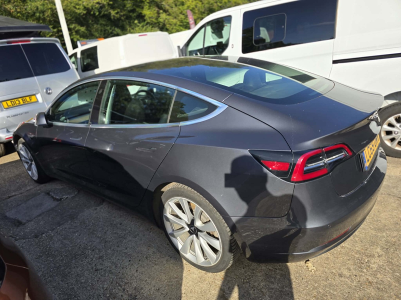 2019 Tesla Model 3 (dual Motor) Long Range in Grey — image 1