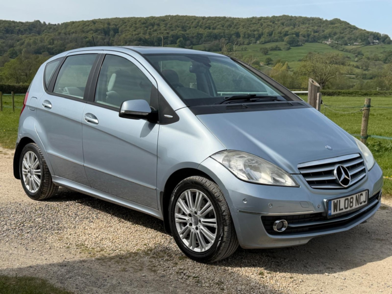 2008 Mercedes-Benz A Class 2.0 A180 Cdi Elegance Se in Blue — image 1