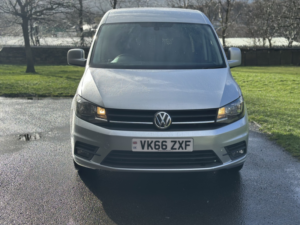 2016 Volkswagen Caddy 1.6 Tdi C20 Cr Highline in Silver — image 3