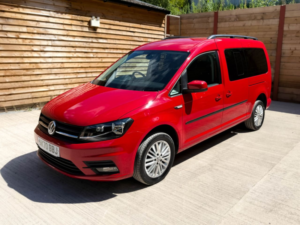 2021 Volkswagen Caddy Maxi Life 4 SEAT Auto Wheelchair Accessible Disabled Access Vehicle Wav in Red — image 5