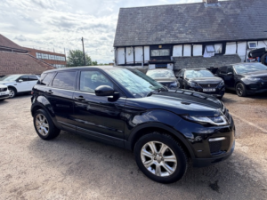 2017 Land Rover Range Rover Evoque Td4 Se Tech in Black — image 5