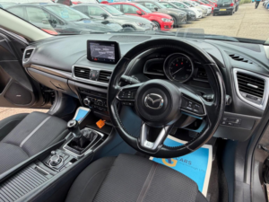 2018 Mazda Mazda3 2.0 Skyactiv-G Sport Nav Euro 6 (s/s) 5dr in Grey — image 3