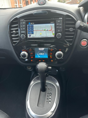 2018 Nissan Juke 1.6 Tekna in Red — image 4