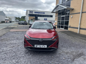 2025 Nissan Qashqai 1.3 Dig-T Mhev Acenta Premium in Red — image 5