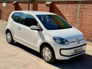2014 Volkswagen Up! 1.0 Move Up! Euro 5 3dr in White — image 2