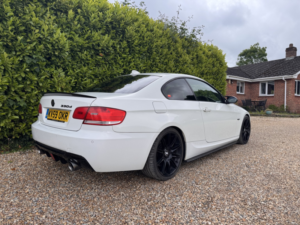 2009 BMW 3 Series 3.0 330d M Sport Highline Coupe in White — image 4