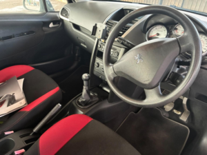2010 Peugeot 207 1.6 Hdi Verve in Grey — image 4