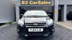 2013 Ford Focus 1.6 Zetec Powershift Euro 5 5dr in Black — image 3