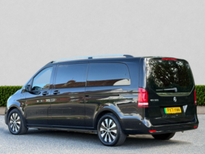 2021 Mercedes-Benz Eqv Eqv 300e 90kwh Sport MPV 5dr Electric Auto (204 Ps) in Black — image 5