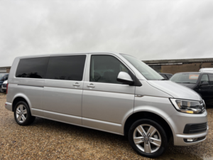 2017 Volkswagen Caravelle Wav Wheelchair Accessible Vehicle 2.0 Tdi Bluemotion Tech Se in Silver — image 2
