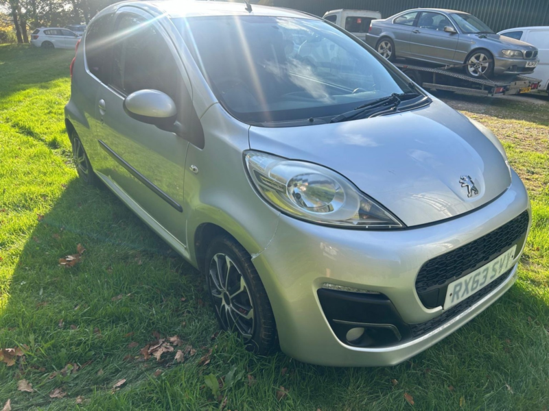 2013 Peugeot 107 1.0 12v Active in Silver — image 1
