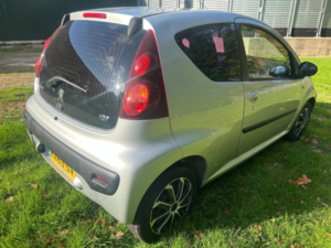 2013 Peugeot 107 1.0 12v Active in Silver — image 6