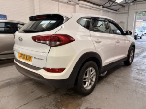 2017 Hyundai Tucson 1.7 Tucson S 1.7 D 116ps Bd in White — image 4