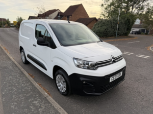 2021 Citroen Berlingo 1.5 Bluehdi 650 Enterprise M in White — image 4