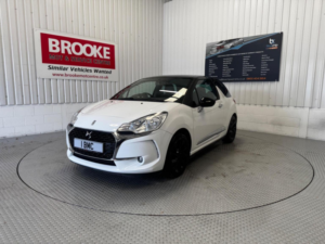 2018 Ds Automobiles Ds 3 1.2 Puretech Connected Chic Euro 6 (s/s) 3dr in White — image 6