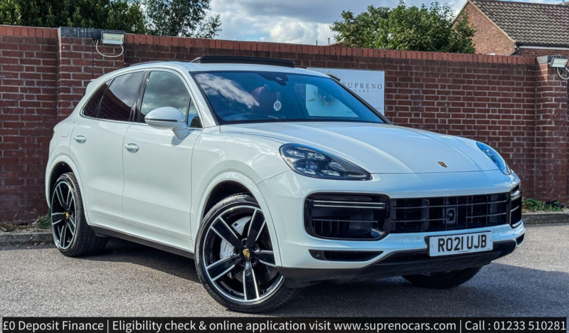 2021 Porsche Cayenne 4.0t V8 Gpf Turbo SUV 5dr Petrol Tiptronics 4WD Euro 6 (s/s) (550 Ps) in White — image 1