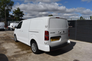 2023 Vauxhall Vivaro 1.5 Turbo D 2900 Pro L2 H1 Euro 6 (s/s) 6dr in White — image 6