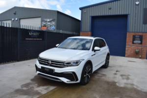 2020 Volkswagen Tiguan 1.5 Tsi R-Line DSG Euro 6 (s/s) 5dr in White — image 3