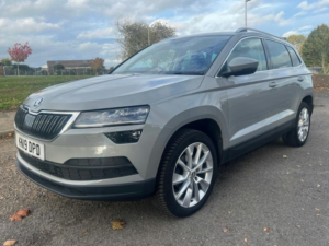 2019 Skoda Karoq 1.5 Tsi Act Se L SUV 5dr Petrol Manual Euro 6 (s/s) (150 Ps) in Grey — image 3