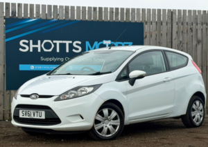 2011 Ford Fiesta 1.3 Style in White — image 5