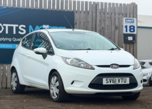 2011 Ford Fiesta 1.3 Style in White — image 6