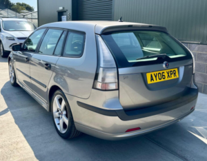 2006 Saab 9-3 1.9 Tid Vector Sportwagon 5dr in Grey — image 4