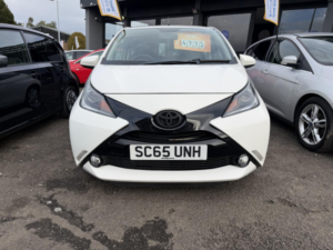2016 Toyota Aygo 1.0 Vvt-I X-Pression Hatchback 3dr Petrol Manual Euro 5 Euro 5 (68 Ps) in Multicolour — image 2